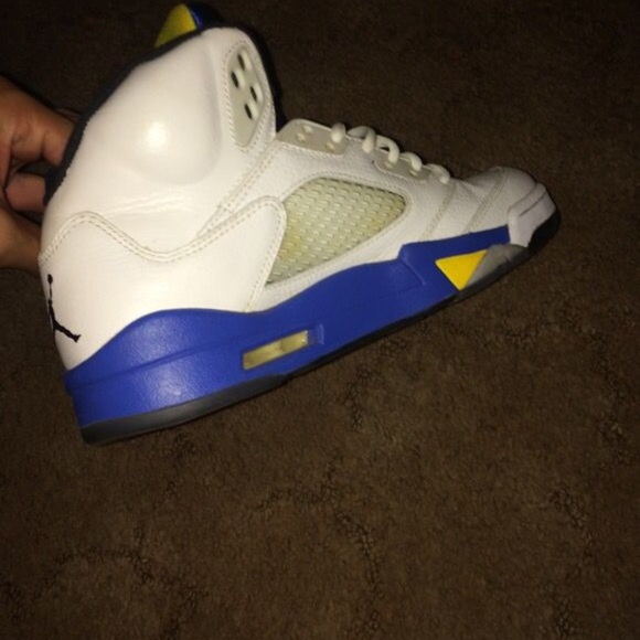 Jordan’s - Picture 3 of 4